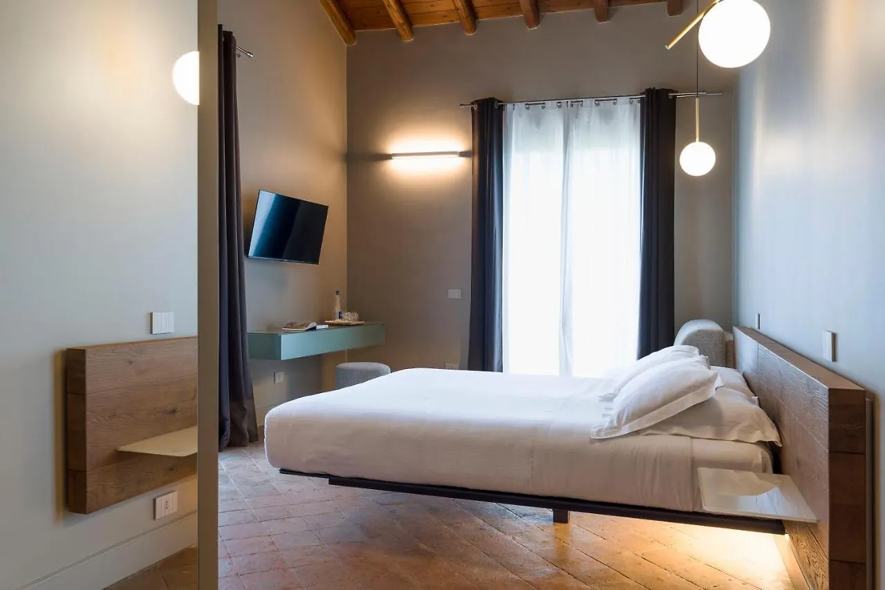 מלון La Rotondella Neroli Bio Relais 4*,  איטליה