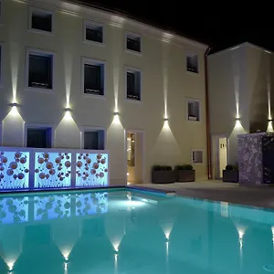 Residenza Ai Capitelli Herberg Soave (Verona)